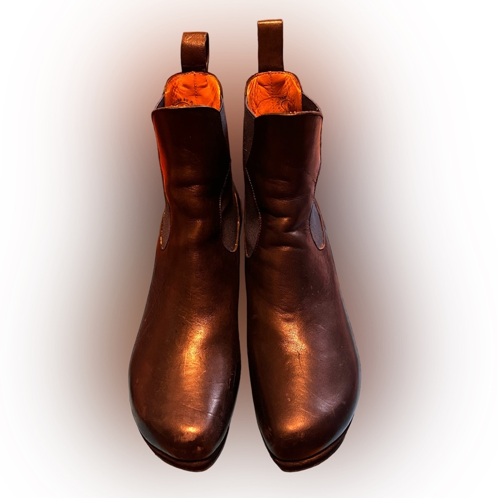 John Fluevog Prepare 2.0 Chelsea Tracker size 11 in wonderful condition. - Picture 4 of 15